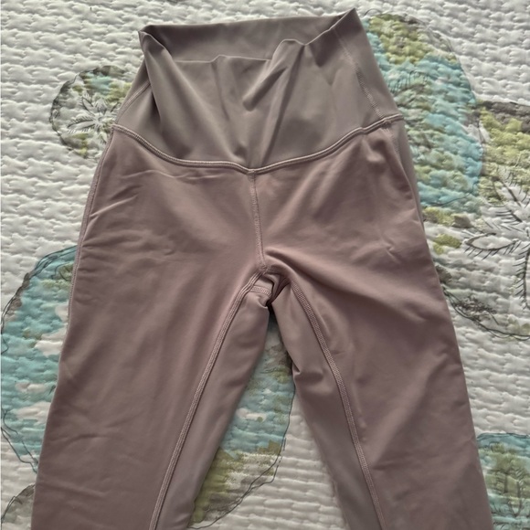 Lulu Aligns - Picture 3 of 3